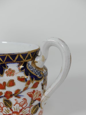 Lot 174 - A collection of Royal Crown Derby, to include...