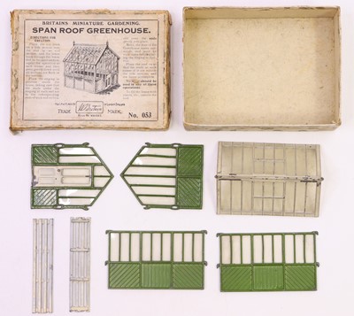 Lot 1656 - Britains Miniature Garden series No.053 Roof...