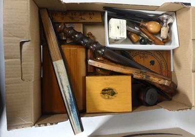 Lot 396 - A collection of miscellaneous items, to...
