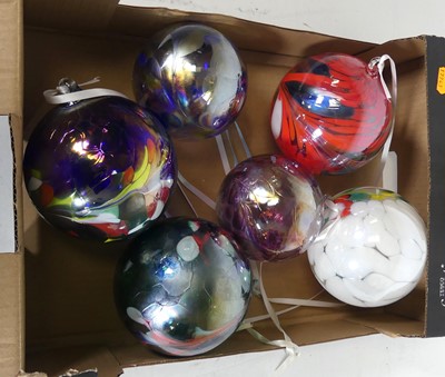 Lot 402 - A collection of iridescent hand-blown glass...