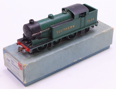 Lot 266 - Hornby Dublo post-war EDL7 Southern Sunshine...