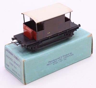 Lot 242 - Hornby Dublo pre-war Southern D1 guards van,...