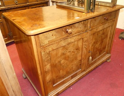 Lot 1331 - A 19th century French figured walnut round...