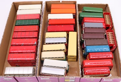 Lot 1233 - Three trays containing various original...