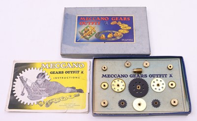 Lot 2090 - A Meccano Gears Outfit A, complete set, all...
