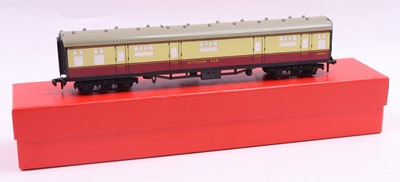 Lot 321 - A Hornby Dublo 2000 series M Camish Specials...