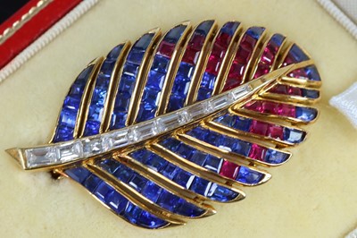 Lot 2651 - A Cartier 18ct gold stylised leaf brooch...