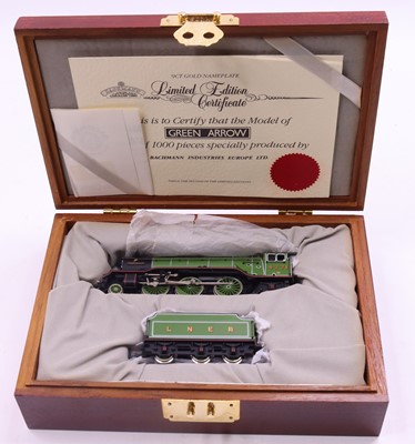 Lot 505 - Bachmann 00 gauge limited edition V2 "Green...