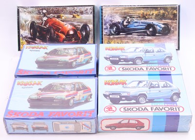 Lot 824 - SMER/Heller 1.30 scale, 971 1988 Skoda Favorit...