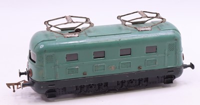 Lot 153 - JEP 0 gauge FSN electric loco in green, two...