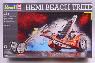 Lot 791 - Revell (Germany) 1.12 scale, Hemi Engine Beach...