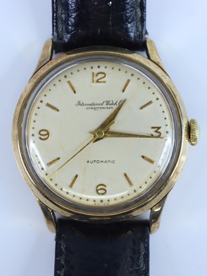 Lot 2649 - A 9ct yellow gold International Watch Co....