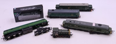 Lot 572 - Five 00 gauge locos to include a Bachmann 03...