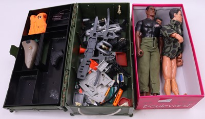 Lot 1928 - Hasbro Action Man 3 loose soldier figures...