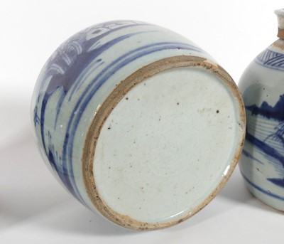 Lot 34 - A matched set of three Chinese porcelain...