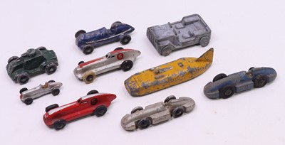 Lot 1213 - Dinky Toys small collection of playworn loose...