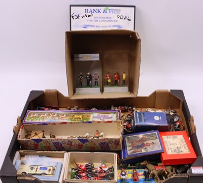 Lot 1773 - A large tray containing a quantity of mixed...