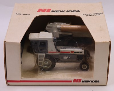 Lot 1625 - New Idea 1/32 scale Self-Propelled Harvester...