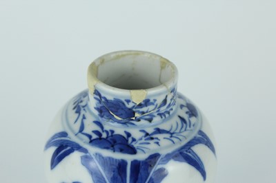 Lot 160 - A near pair of Chinese blue and white vases...