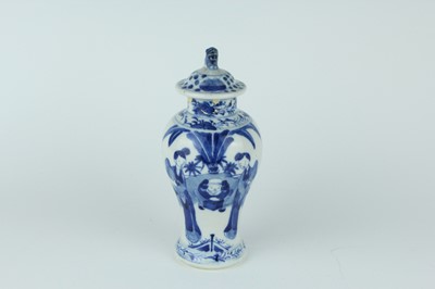 Lot 160 - A near pair of Chinese blue and white vases...