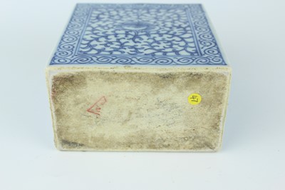 Lot 161 - Two Chinese blue and white tea caddies, Qing...