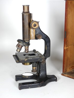 Lot 84 - A Charles Hearson monocluar microscope, No.272,...