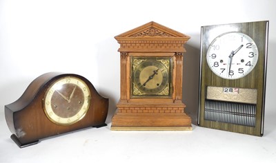 Lot 125 - A Victorian oak cased mantel clock, of...