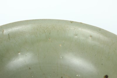 Lot 102 - A Chinese Longquan celadon bowl, Yuan to Ming...