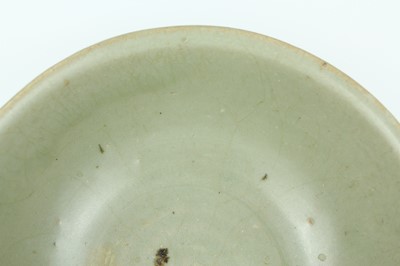 Lot 102 - A Chinese Longquan celadon bowl, Yuan to Ming...