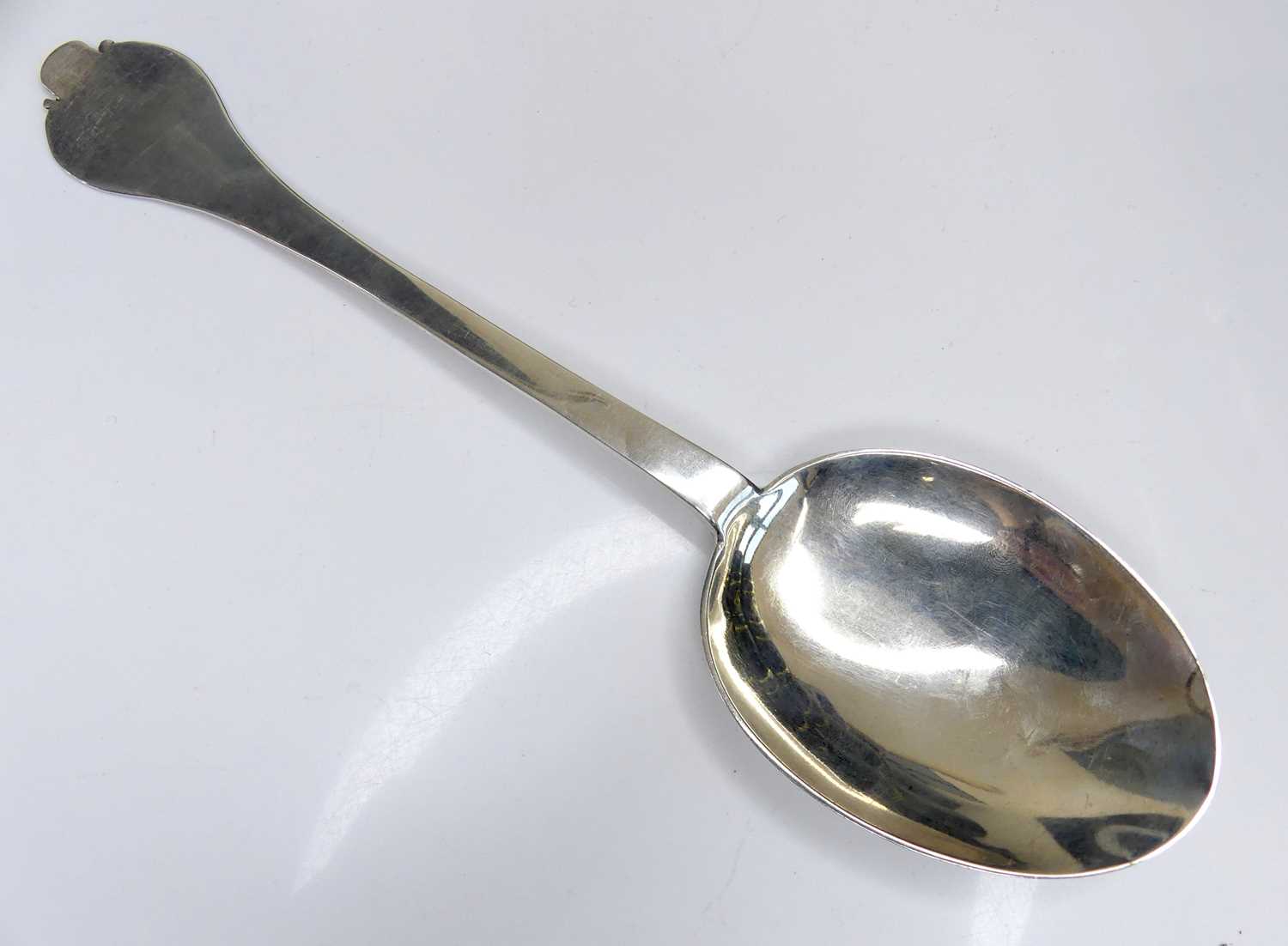 Lot 2065 - A 17th century silver trefid spoon, in the...