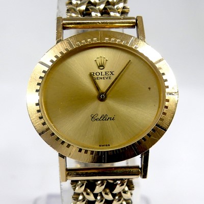 Lot 2526 - A lady's Rolex Cellini 18ct gold cased manual...