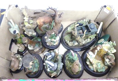 Lot 609 - One tray of Country Artist ornaments to...