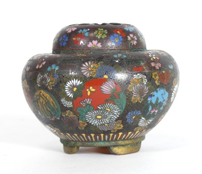 Lot 493 - A Japanese cloisonne enamel koro, h.7.5cm