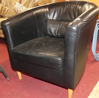 Lot 1354 - A contemporary black leather upholstered tub...