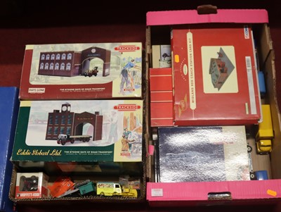 Lot 1534 - 2 trays of mixed modern issue diecast to...