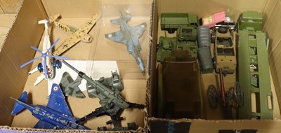 Lot 1540 - 2 trays of mixed military diecast to include...