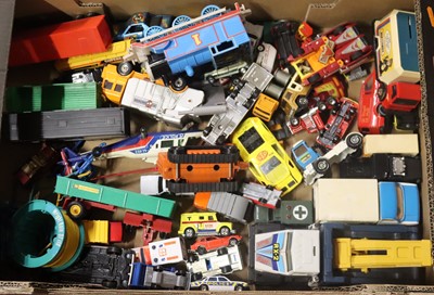 Lot 1565 - 1 tray of mixed diecast to include Britains,...