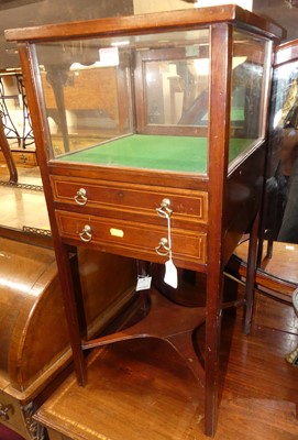 Lot 1406 - An Edwardian mahogany square display table,...
