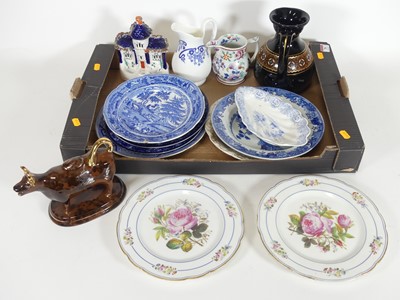 Lot 78 - A collection of ceramics, to include a cow...