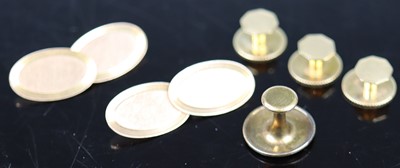 Lot 375 - A pair of 9ct gold oval cufflinks, with reeded...