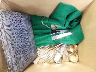 Lot 185 - A collection of silver and plated wares to...