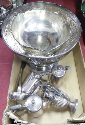 Lot 189 - A collection of silver plated wares to include...