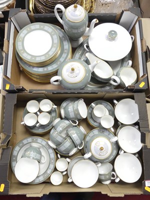 Lot 559 - A Wedgwood 'Asia' pattern part tea and dinner...