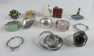 Lot 435 - A collection of modern silver and white metal...