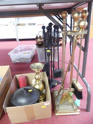 Lot 594 - A collection of items to include; a cast iron...