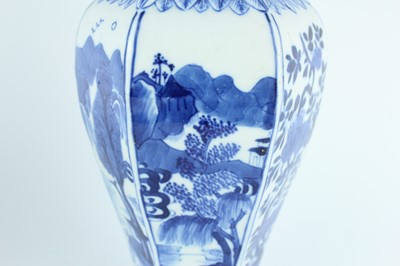Lot 167 - A pair of Chinese blue and white hexagonal...