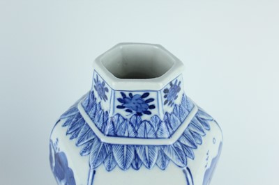 Lot 167 - A pair of Chinese blue and white hexagonal...