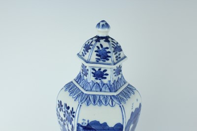 Lot 167 - A pair of Chinese blue and white hexagonal...