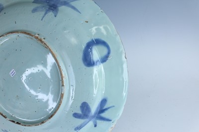 Lot 25 - A Dutch Delft dish in Chinese Wanli style,...