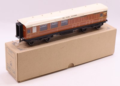 Lot 186 - ACE Trains 0-gauge bogie corridor coach teak...